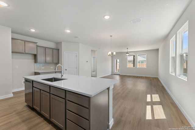 773 Whitman, New Braunfels, TX 78130