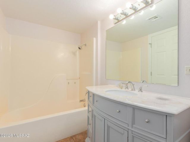 101 S Players Club Drive APT 4104, Tucson, AZ 85745