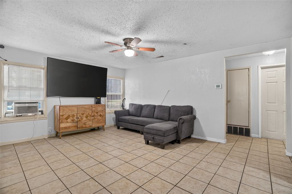 5800 Dallas Avenue, Fort Worth, TX 76112 — photo 5
