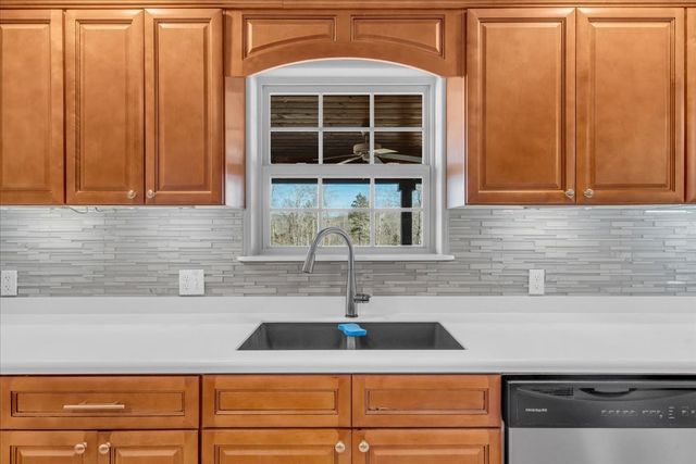 3173 Barnes Mill Rd, Smithville, TN 37166