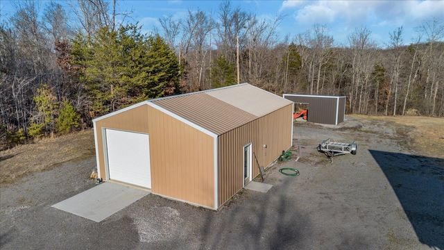 3173 Barnes Mill Rd, Smithville, TN 37166