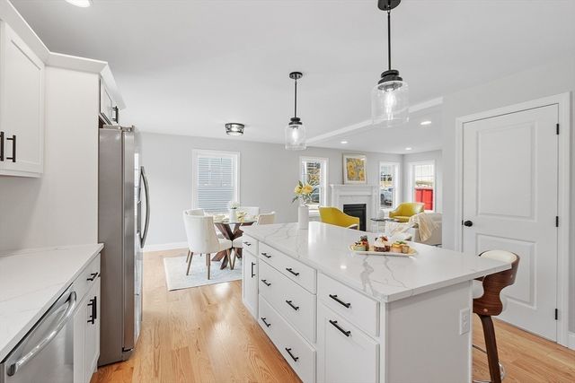 711 Massachusetts Avenue 2, Lunenburg, MA 01462