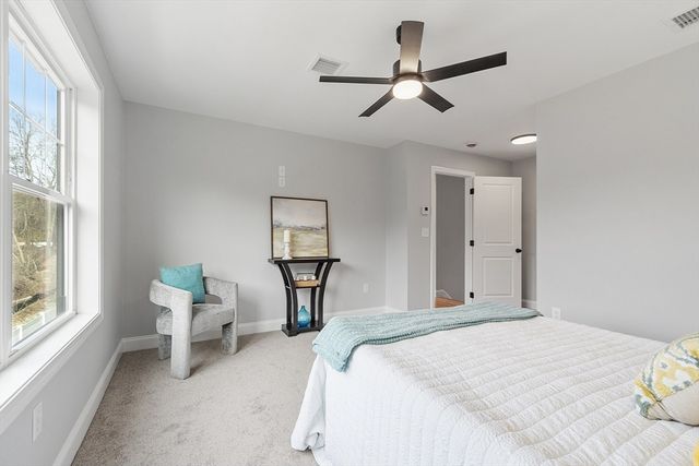 711 Massachusetts Avenue 2, Lunenburg, MA 01462