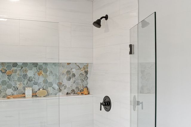 711 Massachusetts Avenue 2, Lunenburg, MA 01462