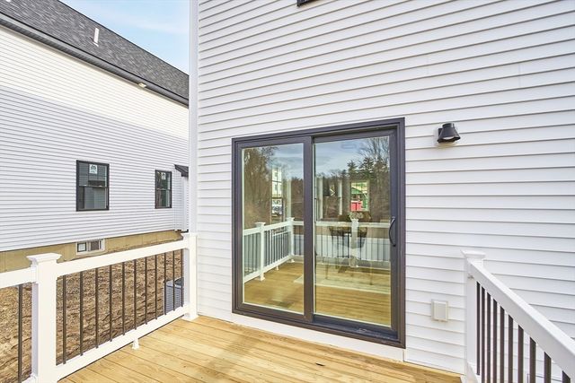 711 Massachusetts Avenue 2, Lunenburg, MA 01462