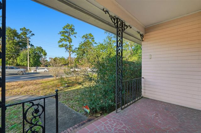 1643 NW 16TH AVENUE, Gainesville, FL 32605