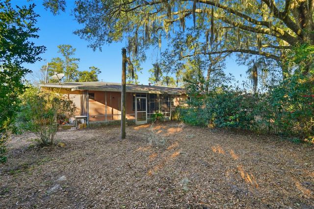 1643 NW 16TH AVENUE, Gainesville, FL 32605