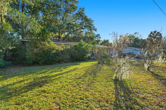 1643 NW 16TH AVENUE, Gainesville, FL 32605