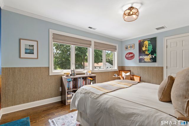19 Sea Beach Drive, Stamford, CT 06902
