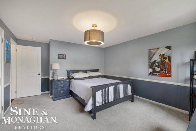 754 N Brys Drive, Grosse Pointe Woods, MI 48236