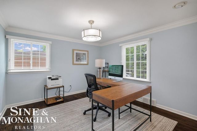 754 N Brys Drive, Grosse Pointe Woods, MI 48236