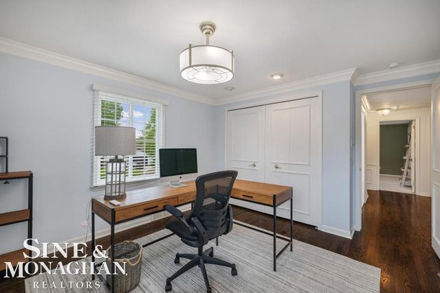 754 N Brys Drive, Grosse Pointe Woods, MI 48236