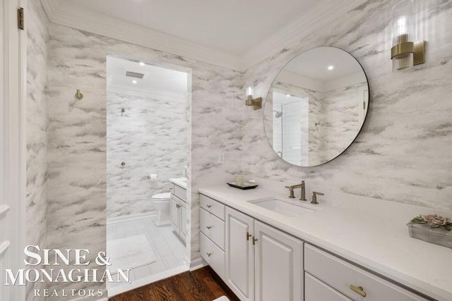 754 N Brys Drive, Grosse Pointe Woods, MI 48236