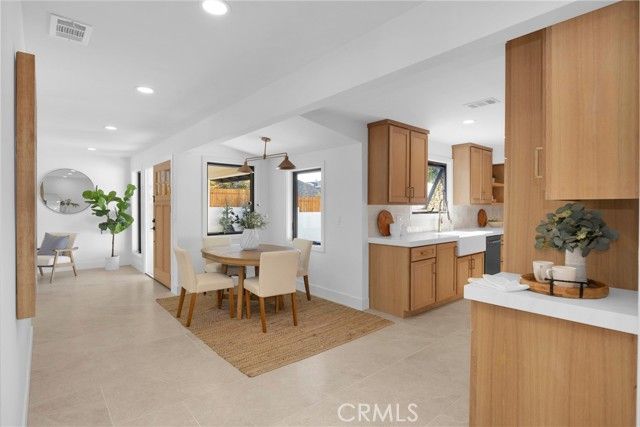 900 Catalina Avenue, Seal Beach, CA 90740