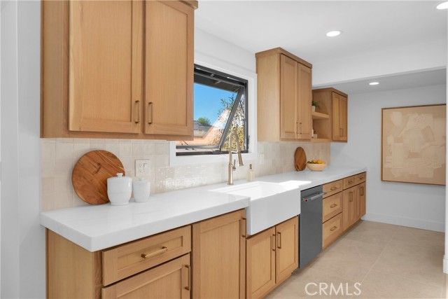 900 Catalina Avenue, Seal Beach, CA 90740