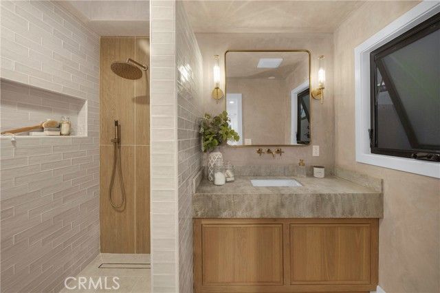 900 Catalina Avenue, Seal Beach, CA 90740