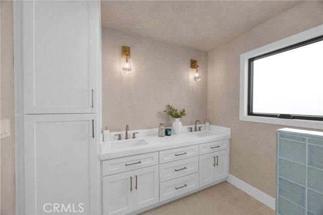 900 Catalina Avenue, Seal Beach, CA 90740