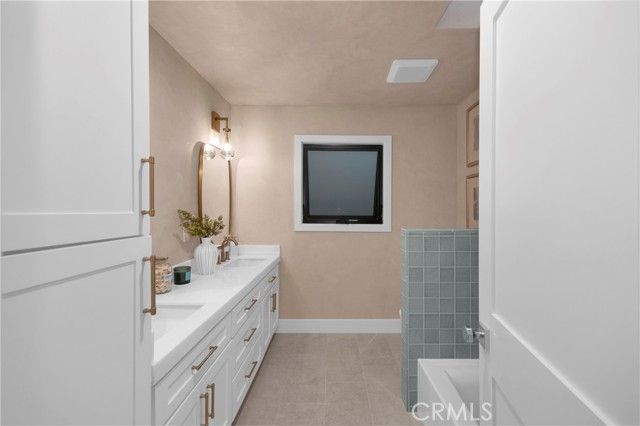 900 Catalina Avenue, Seal Beach, CA 90740