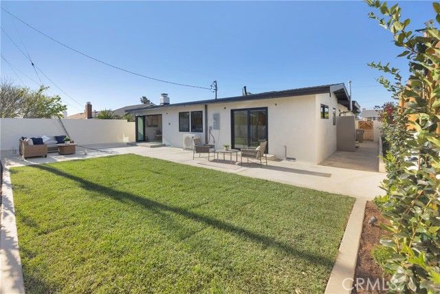 900 Catalina Avenue, Seal Beach, CA 90740