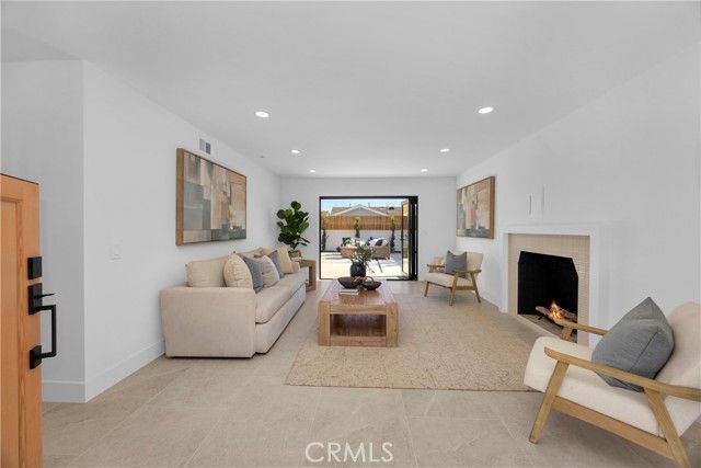 900 Catalina Avenue, Seal Beach, CA 90740