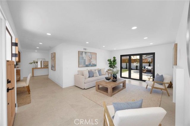 900 Catalina Avenue, Seal Beach, CA 90740