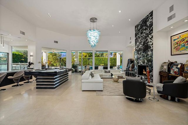 105 Waterford Circle, Rancho Mirage, CA 92270