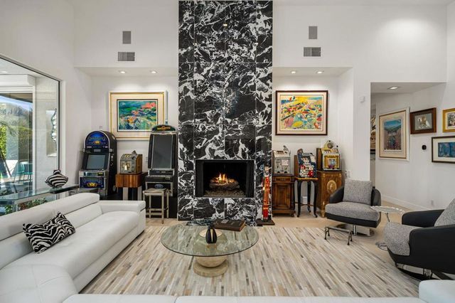 105 Waterford Circle, Rancho Mirage, CA 92270