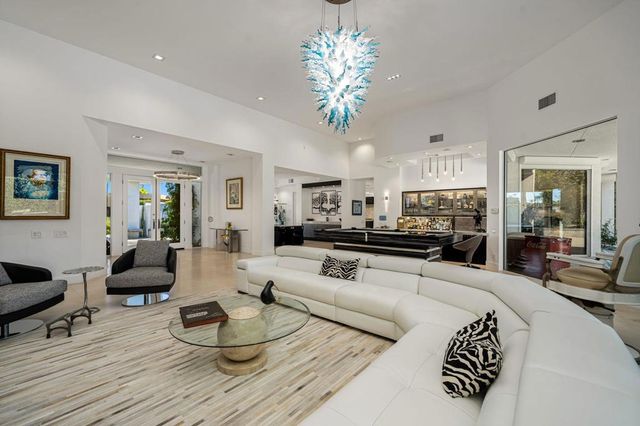 105 Waterford Circle, Rancho Mirage, CA 92270