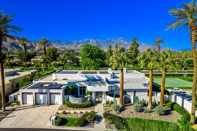 105 Waterford Circle, Rancho Mirage, CA 92270