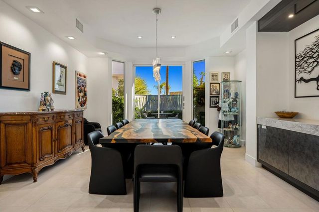 105 Waterford Circle, Rancho Mirage, CA 92270