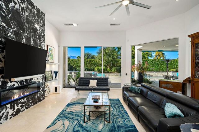 105 Waterford Circle, Rancho Mirage, CA 92270