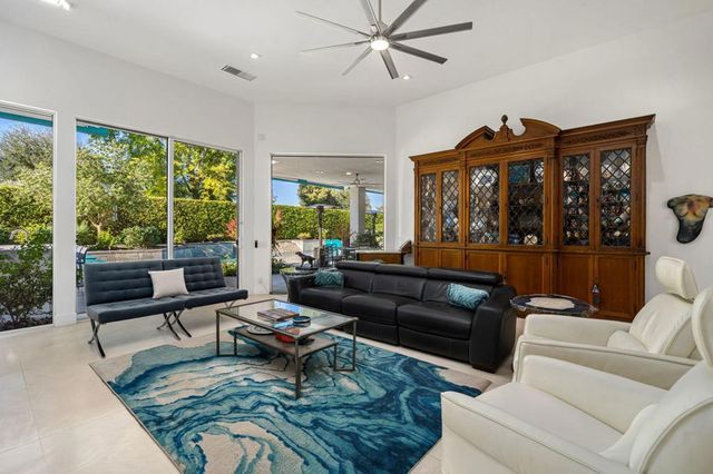 105 Waterford Circle, Rancho Mirage, CA 92270