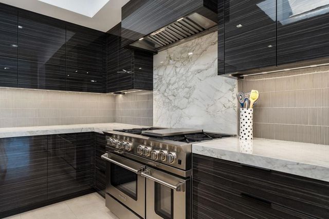 105 Waterford Circle, Rancho Mirage, CA 92270