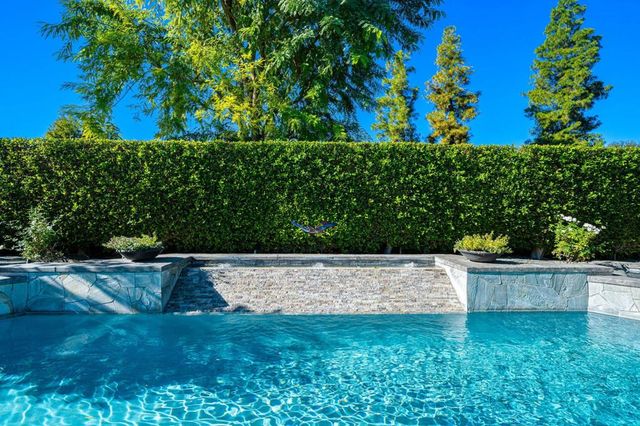 105 Waterford Circle, Rancho Mirage, CA 92270