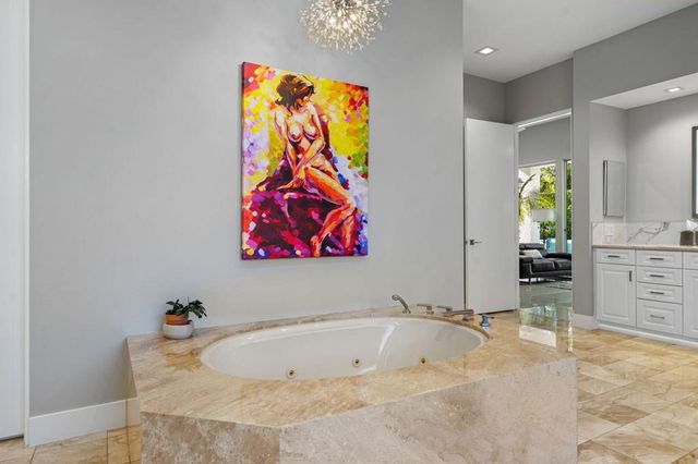 105 Waterford Circle, Rancho Mirage, CA 92270