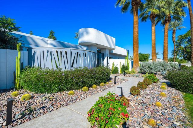 105 Waterford Circle, Rancho Mirage, CA 92270