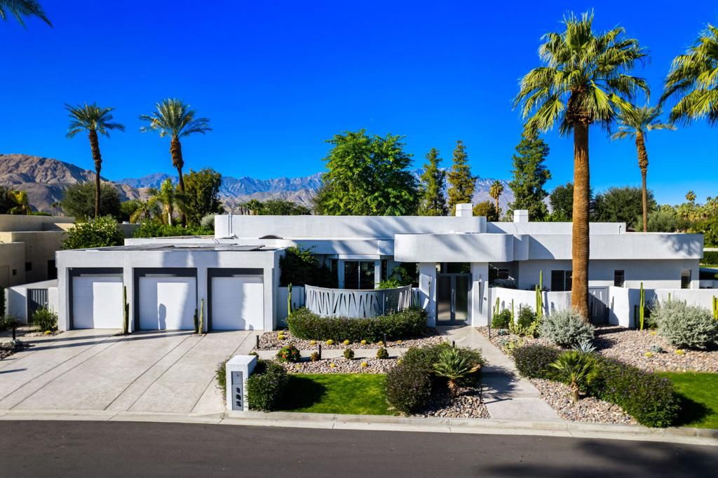 105 Waterford Circle, Rancho Mirage, CA 92270