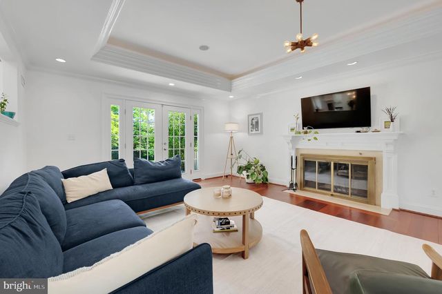11229 HUNTOVER DR, Rockville, MD 20852