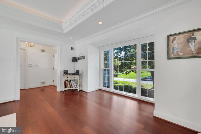 11229 HUNTOVER DR, Rockville, MD 20852