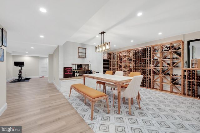 11229 HUNTOVER DR, Rockville, MD 20852