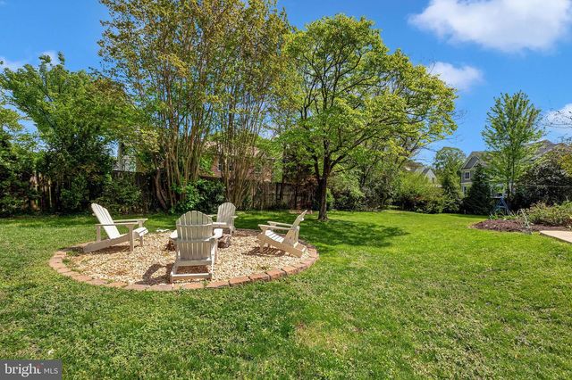 11229 HUNTOVER DR, Rockville, MD 20852