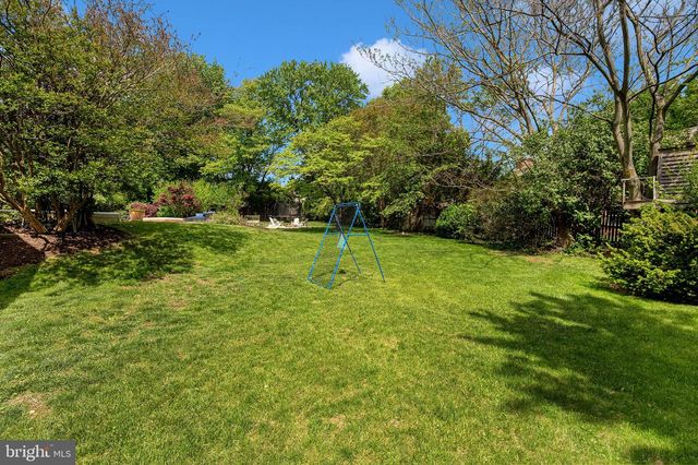 11229 HUNTOVER DR, Rockville, MD 20852