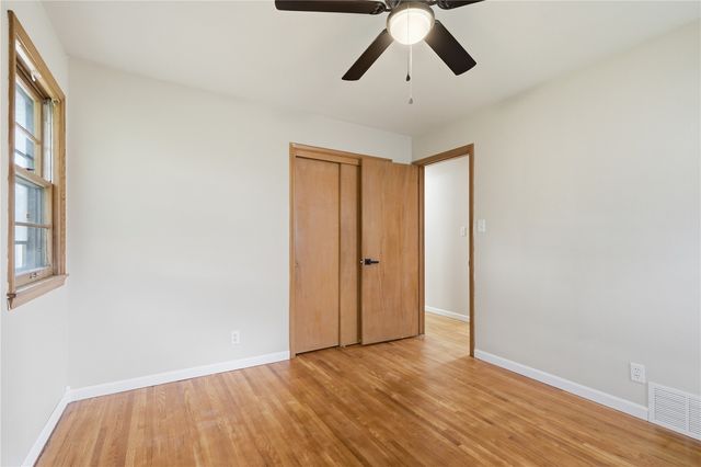 2058 42nd Street NE, Cedar Rapids, IA 52402