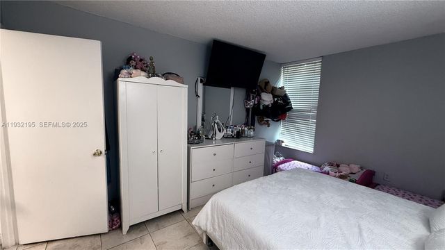 8860 Fontainebleau Blvd 103, Miami, FL 33172