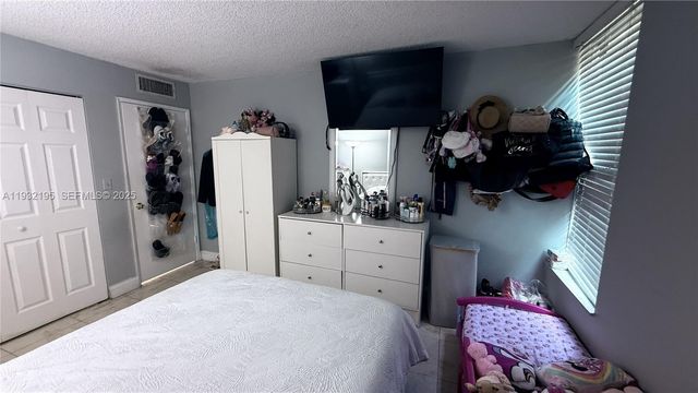 8860 Fontainebleau Blvd 103, Miami, FL 33172