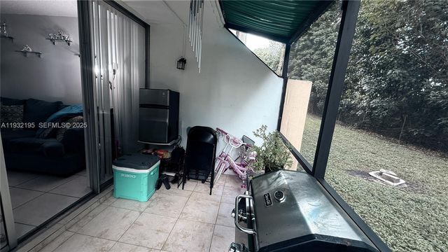 8860 Fontainebleau Blvd 103, Miami, FL 33172