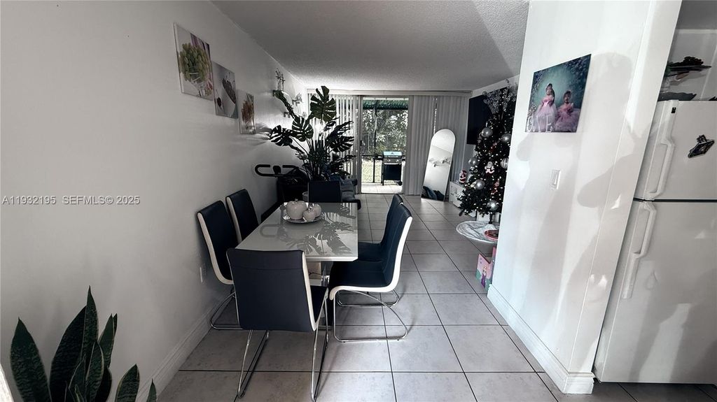 8860 Fontainebleau Blvd 103, Miami, FL 33172