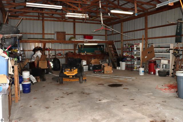 4145 W Shearer Road, Coleman, MI 48618