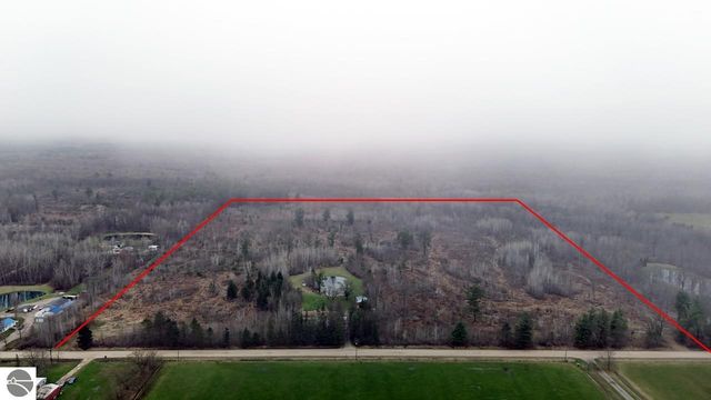 4145 W Shearer Road, Coleman, MI 48618