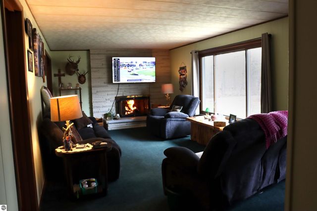 4145 W Shearer Road, Coleman, MI 48618